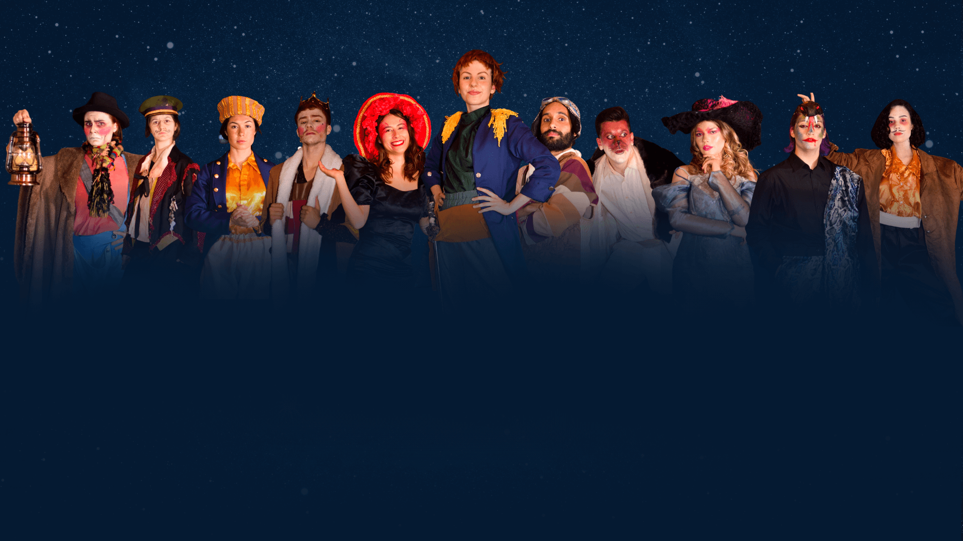 Elenco da Escola de Atores caracterizado, em cena